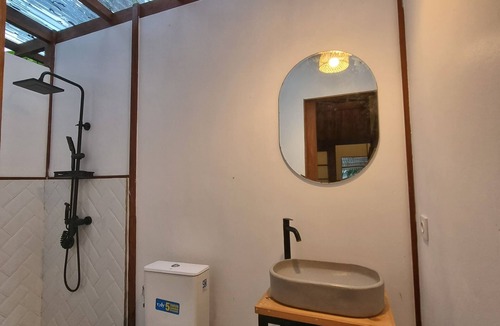 Kediri Cabin | Tiny House Lodge In The Woods With Pool