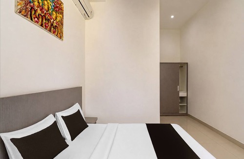 Renon Hotel | Townhouse Oak The Vinhill Studio