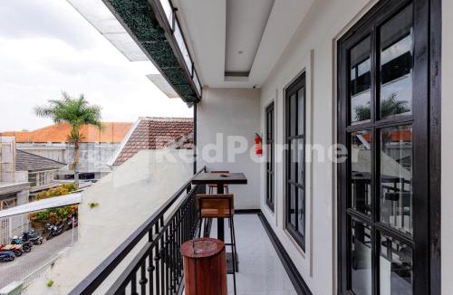 Dinoyo Hotel | Tree Homestay Mitra RedDoorz