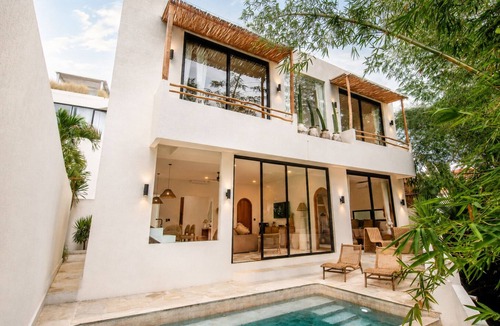 Batu Bolong Villa | Trendy Boho 3BR Cozy Living 5min to La Brisa