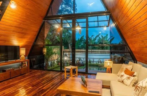 Banjar Semer Villa | Triangle Paddy Villa a cozy & quiet natural living
