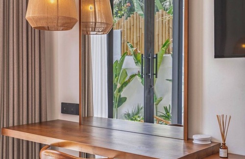 Penestanan Villa | Tropical 2BR Gem in Ubud w Private Pool & Gazebo