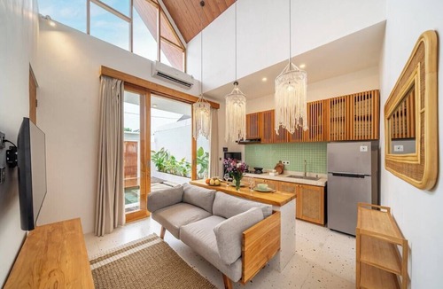 Padangsambian Klod Villa | Tropical 2BR w Pool By Canggu's Best Beaches