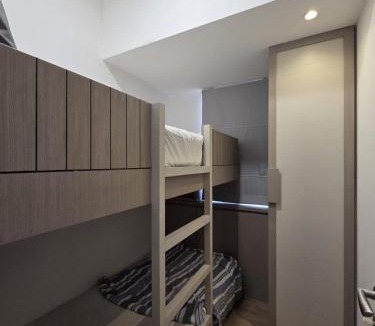 Sei Pinang Apartment | Two room three bed