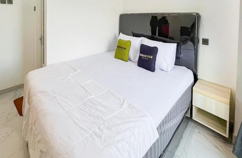 Palembang House | Urbanview Hotel Diamond Palembang