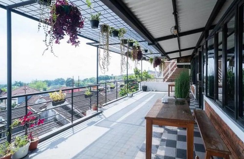 Oro Oro Ombo House | Urbanview Hotel Omah Anin Batu by RedDoorz