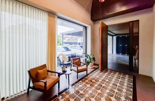 Purwodadi Hostel | Urbanview KAS Hotel Syariah near Simpang 5 Purwodadi