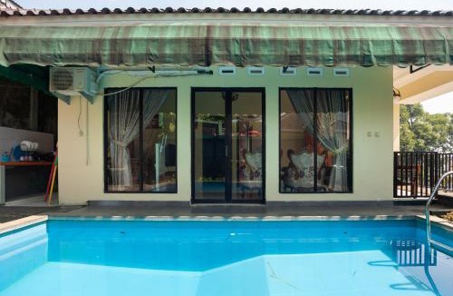 Ciloto Hotel | Urbanview Resort Syariah Khansa Cisarua Puncak by RedDoorz
