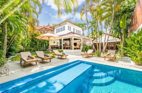 Dyanapura Villa | Villa Berlin - Private 6 BDR Villa in Seminyak with Pool and Garden