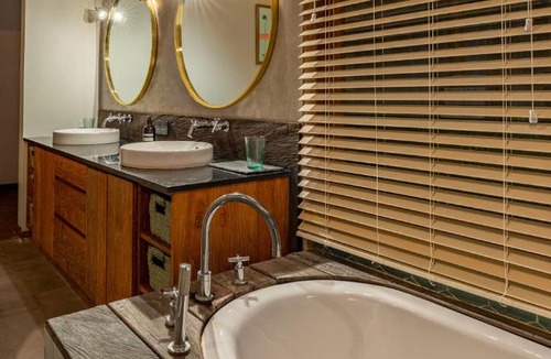 Gili Trawangan Villa | Villa Casa Gili T 4BR Villa, Pool, Gym & Bikes