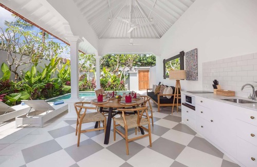 Drupadi Villa | Villa CJ · Walk to Seminyak Eat Street