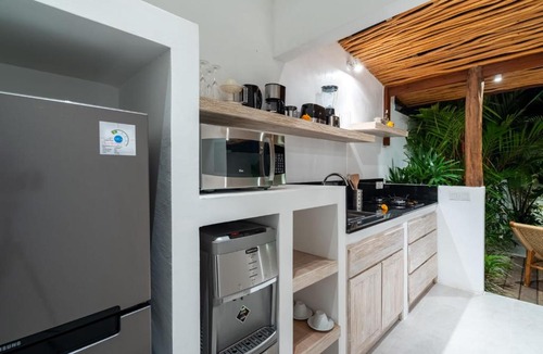 Beraban Villa | Villa Diana 3 - Oasis 1BR close to Nyanyi Beach