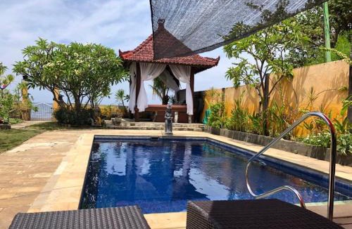 Banjartegehe House | Villa Dini Ocean Beachfront Private Pool Cook and Maid