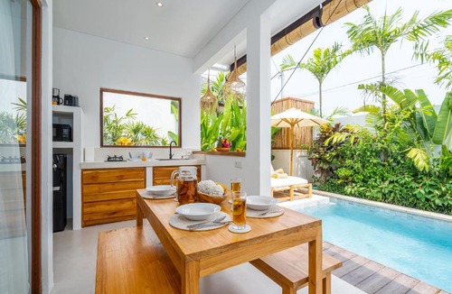 Beraban Villa | Villa Isla - Stylish 1BR Private Pool Villa in Nyanyi