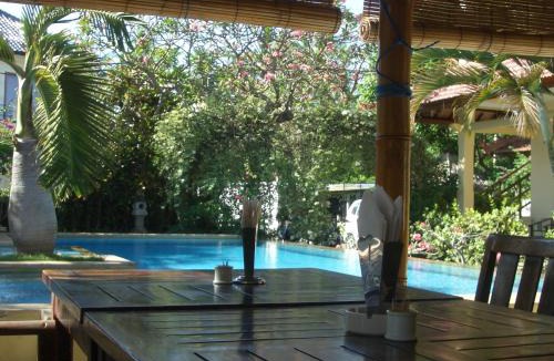 Lovina House | Villa Jaya