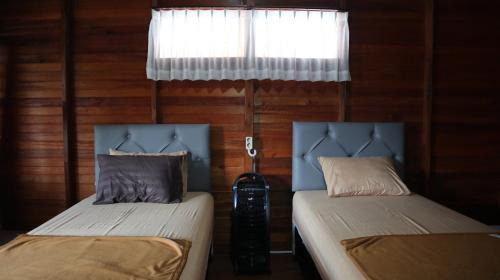 Cimenyan Cabin | Villa Kampung Santri