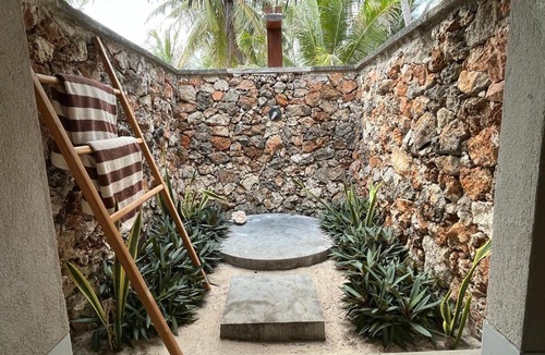 Rote Island Hotel | VILLA LANGIT TEDUH ROTE