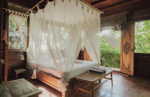 Melayang House | Villa Lumbung