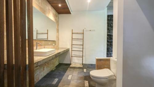 Kediri Villa | Villa Maeni