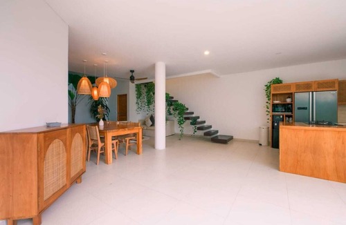 Cemagi House | Villa Merman | 3BR w BBQ Deck & Pool In Pererenan