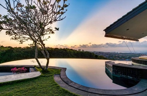 Bukit Villa | Villa Ocean's Height By Fays Hospitality