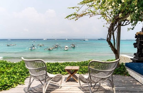 Mushroom Bay Villa | Villa Pantai - 6 Bedroom Villa