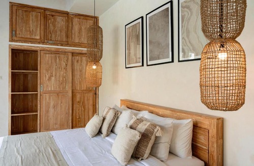 Munggu Villa | Villa Sara Anna II Mediterranean Modern