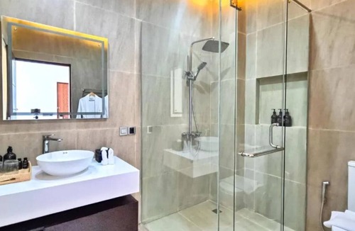 Kuta Villa | Villa Teraumn