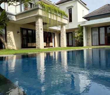 Sanur Kauh House | Villa UmaDahayu