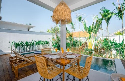 Munggu Villa | Villa Zahka - 1BR Private Luxury Hideaway near Seseh Beach