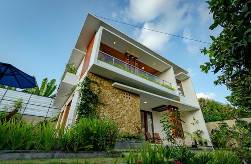 Abiansemal Villa | Villatu Family Retreat Near Green School