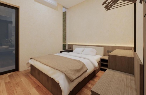 Laweyan House | Vora Guesthouse