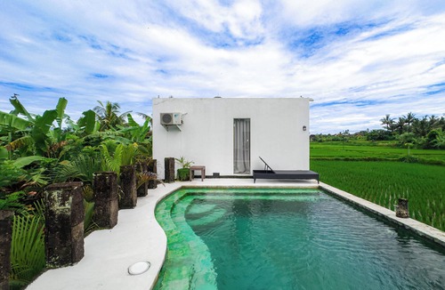 Kedewatan Villa | White Cubes Villas