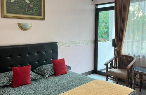 Bogor Timur Hotel | Wisma Pakuan Syariah Hotel