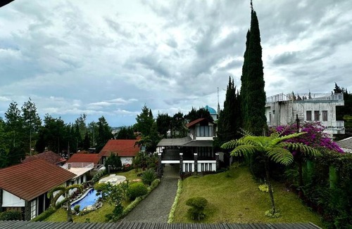 Parongpong Villa | X7 VILLA 8 people Istana Bunga Lembang by YourHome