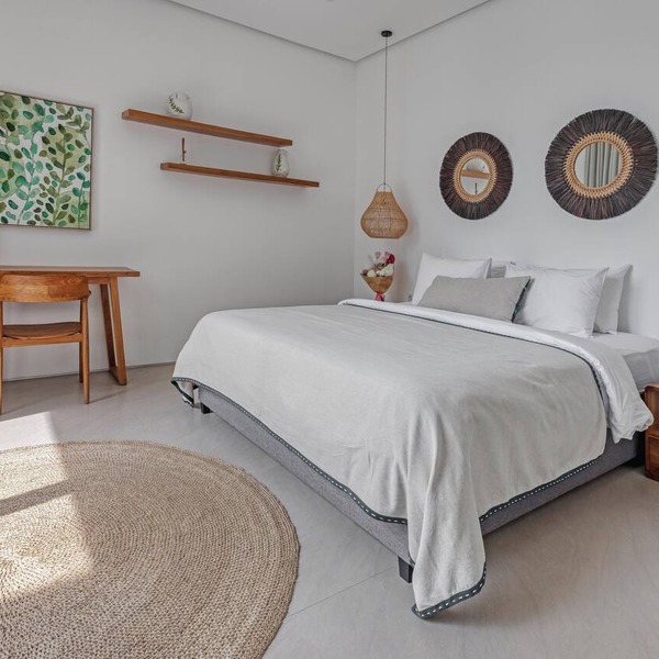 New Magnificent 3BR 5min to Finns & Berawa Beach Villa Alemar in Bali