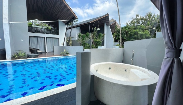 2BR Villa with Jacuzzi | Mana Villas | Nusa Dua