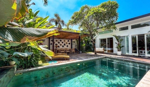 3-Bedroom Villa in Sanur Area with Connecting room