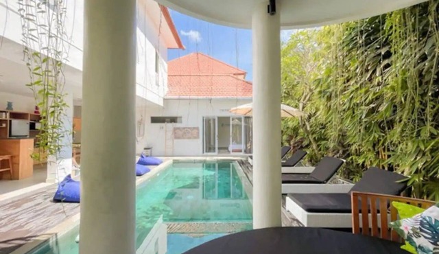 3BR Del Mar Tropical Villa 4 in Seminyak Beach in Seminyak