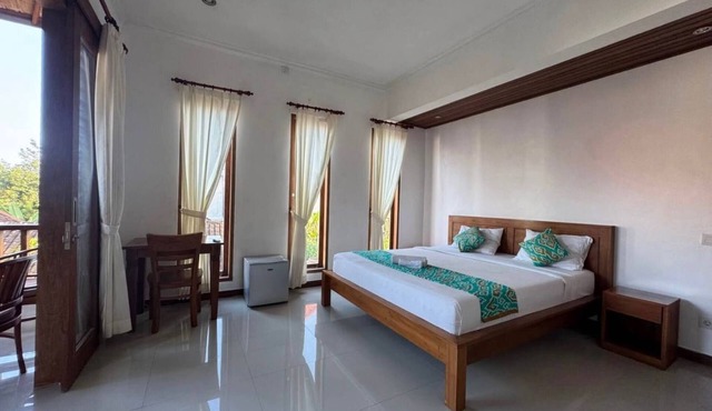 A quiet room with balcony in the heart of Ubud