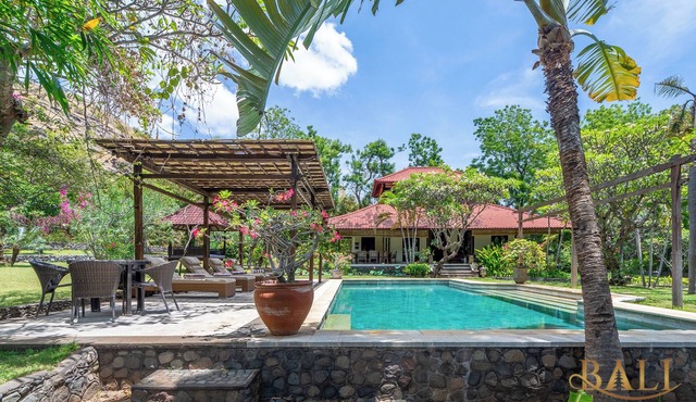 A villa full of character in Pemuteran, Bali! in Pemuteran