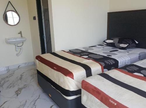 AJA Homestay in Pronojiwo