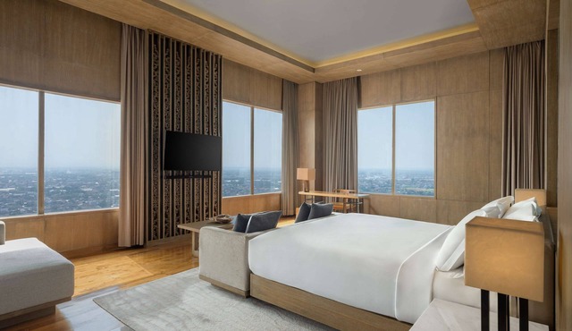 Alila Solo, Java