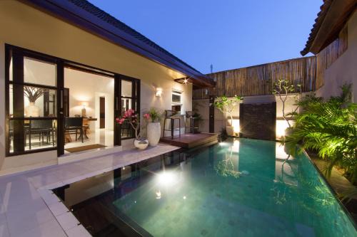 Amalika Private Pool Villa Central to Everything in Gili Trawangan