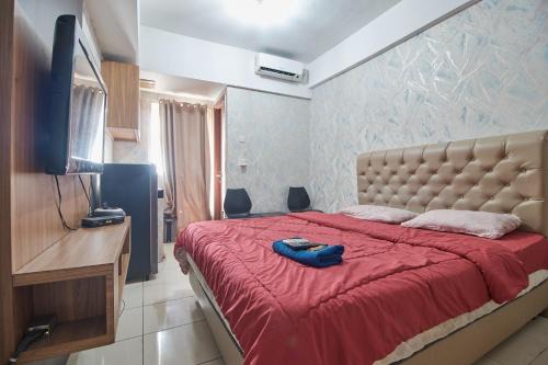 Apartment Green Lake View Ciputat by Celebrity Room