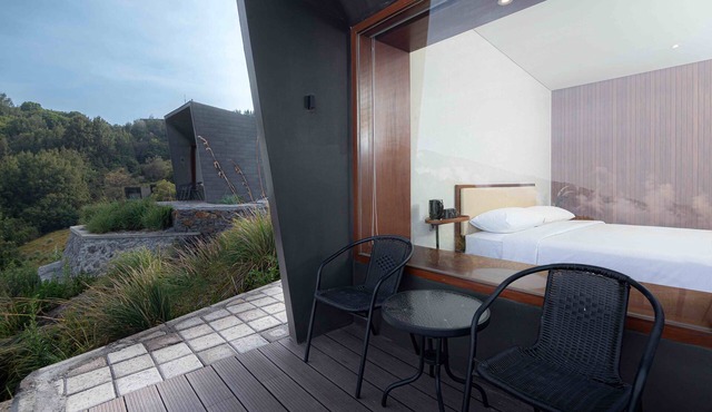 ARTOTEL Cabin Bromo
