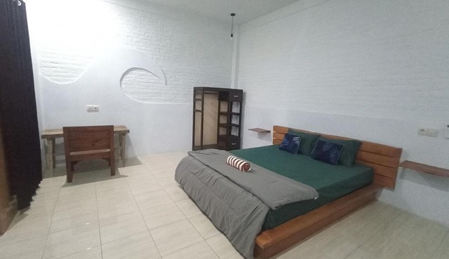 Ayolah Surf house and surf camp in Jembrana