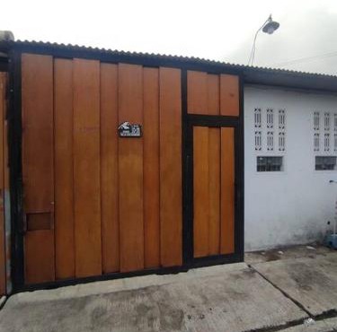 B&B Guest House 1 in Genteng