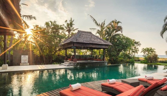 Bali luxery beach villa near lovina