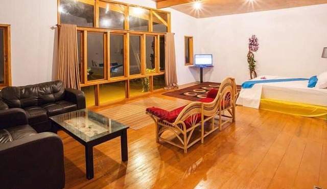 Baloho Beach Hotel in Nias